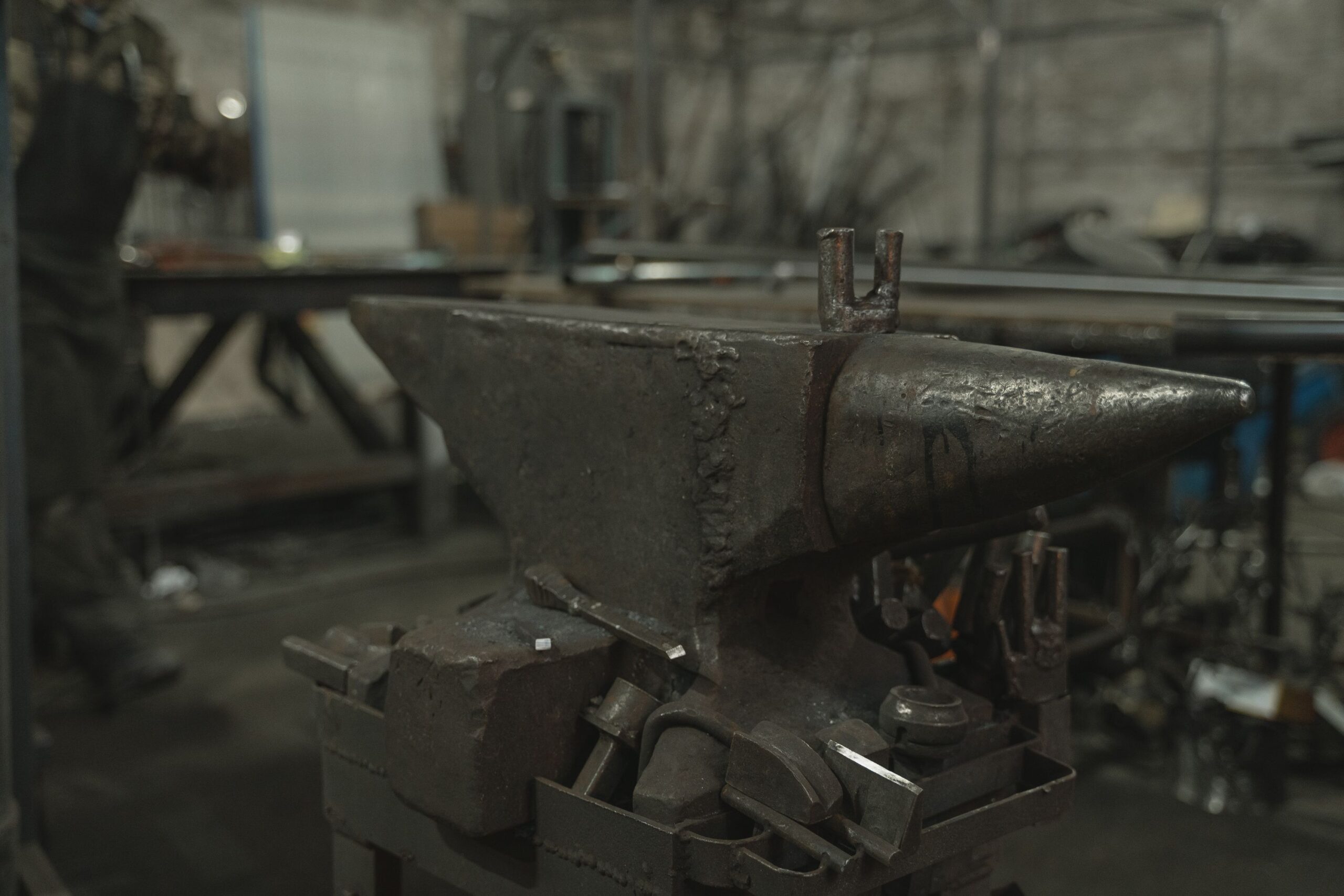 anvil hardy tool blacksmith shop